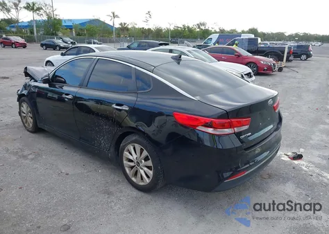 2018 Kia Optima Lx z USA, uszkodzony, nr VIN 5XXGT4L33JG270472